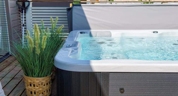 Jaccuzi Filling Claremont